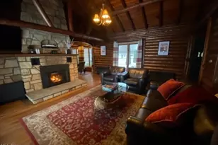 1104 Lake Rd, Conneaut, OH 44030 - Photo 11