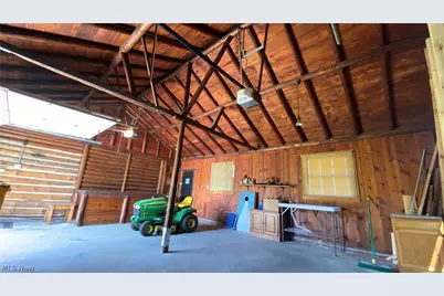 1104 Lake Road, Conneaut, OH 44030 - Photo 29