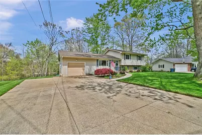 3109 Fair Oaks Drive, Norton, OH 44203 - Photo 3