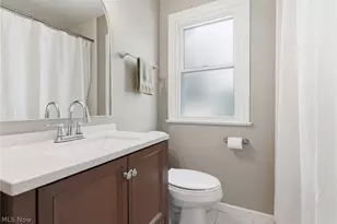 5175 Cheltenham Blvd, Lyndhurst, OH 44124 - Photo 17