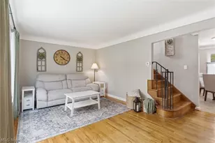 5175 Cheltenham Blvd, Lyndhurst, OH 44124 - Photo 3