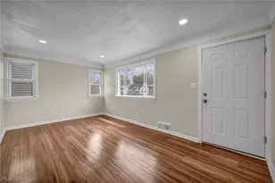 5234 Henry St, Maple Heights, OH 44137 - Photo 7