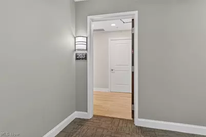 65 E College Street #203, Oberlin, OH 44074 - Photo 5