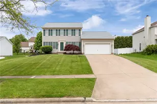 668 Oakcrest Dr, Wadsworth, OH 44281 - Photo 3