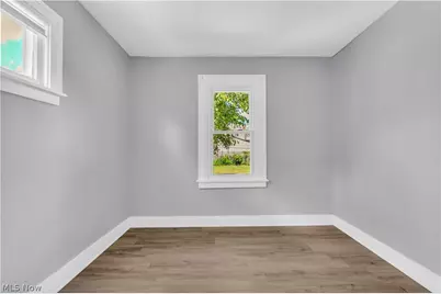 19409 Raymond Street, Maple Heights, OH 44137 - Photo 15