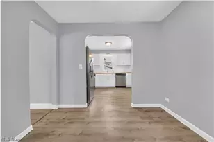 19409 Raymond St, Maple Heights, OH 44137 - Photo 11