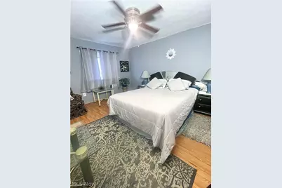 29902 Euclid Avenue, Wickliffe, OH 44092 - Photo 9