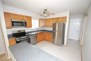4155 Claridge Dr, Austintown, OH 44511 - Photo 9