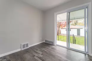 434 E 272nd St, Euclid, OH 44132 - Photo 11