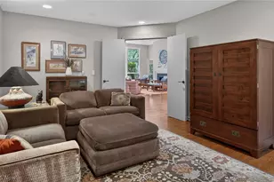 10 Longmeadow Ln, Beachwood, OH 44122 - Photo 9