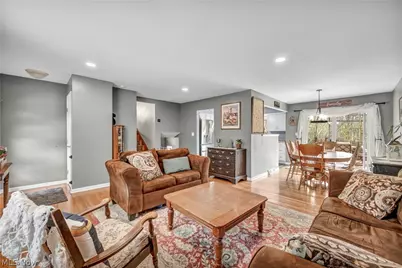 24281 Lebern Drive, North Olmsted, OH 44070 - Photo 15
