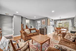 24281 Lebern Dr, North Olmsted, OH 44070 - Photo 15