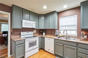 572 Colonial Dr, Painesville, OH 44077 - Photo 9
