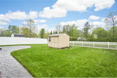 572 Colonial Drive, Painesville, OH 44077 - Photo 25
