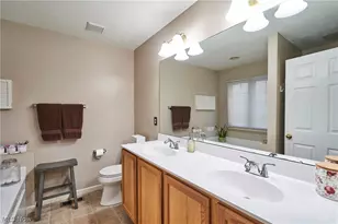 572 Colonial Dr, Painesville, OH 44077 - Photo 13