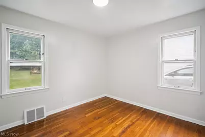 5359 West Boulevard, Maple Heights, OH 44137 - Photo 9