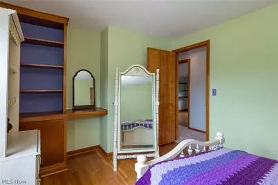 5042 N Barton Road, Lyndhurst, OH 44124 - Photo 33
