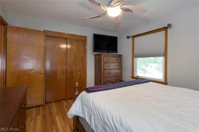 5042 N Barton Road, Lyndhurst, OH 44124 - Photo 17