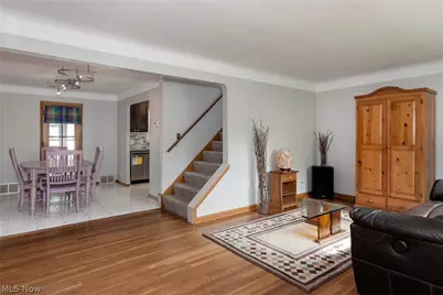 5042 N Barton Road, Lyndhurst, OH 44124 - Photo 5