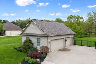 5180 Cheyney Ln, Brunswick Hills, OH 44212 - Photo 43