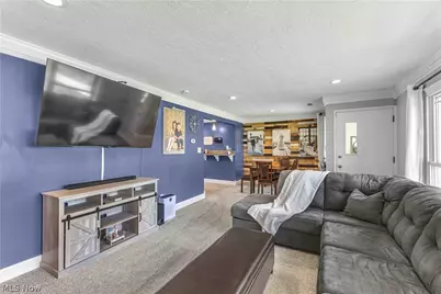 6355 Dellrose Drive, Parma Heights, OH 44130 - Photo 5