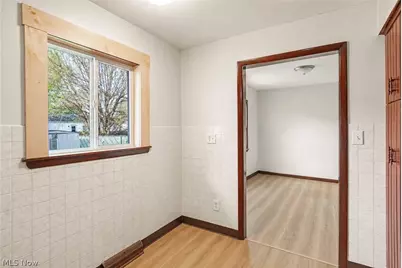 2456 Jackson Street, Lorain, OH 44052 - Photo 11