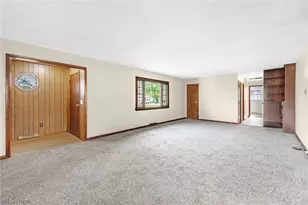 2456 Jackson St, Lorain, OH 44052 - Photo 3