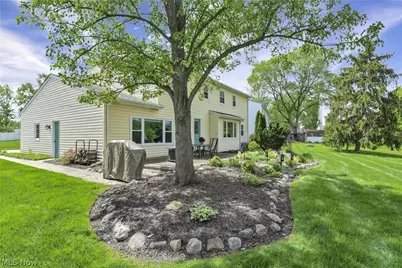152 Woodridge Drive, Elyria, OH 44035 - Photo 5