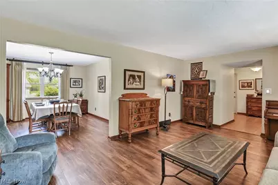 152 Woodridge Drive, Elyria, OH 44035 - Photo 9