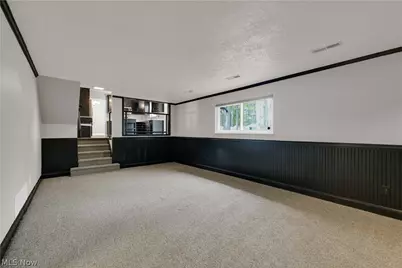 17024 Hunting Meadows Drive, Strongsville, OH 44136 - Photo 5
