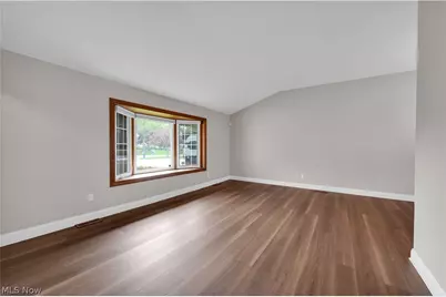 17024 Hunting Meadows Drive, Strongsville, OH 44136 - Photo 7