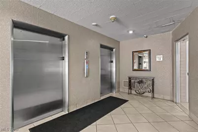 12520 Edgewater Drive #1009, Oakwood, OH 44107 - Photo 5