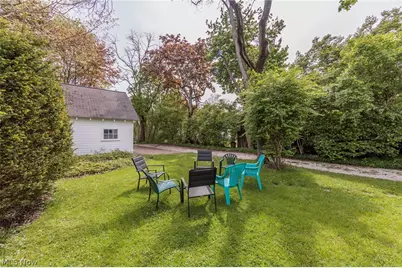 142 E Bridge Street, Berea, OH 44017 - Photo 45