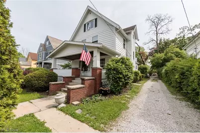 142 E Bridge Street, Berea, OH 44017 - Photo 43