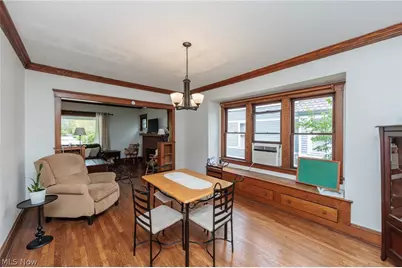 142 E Bridge Street, Berea, OH 44017 - Photo 9