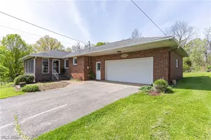 7903 E Liberty St, Hubbard, OH 44425 - Photo 5