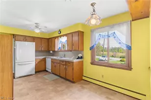 7903 E Liberty St, Hubbard, OH 44425 - Photo 15