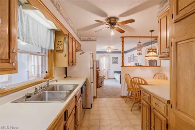 464 Jefferson Avenue, Barberton, OH 44203 - Photo 5