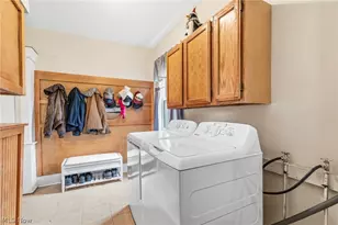 340 Lowell St, Elyria, OH 44035 - Photo 15