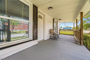 340 Lowell St, Elyria, OH 44035 - Photo 5