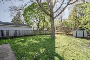 999 Morningview Ave, Akron, OH 44305 - Photo 19