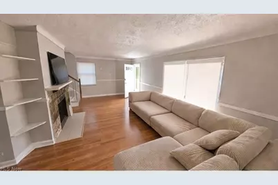 367 E 211th Street, Euclid, OH 44123 - Photo 9