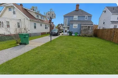 367 E 211th Street, Euclid, OH 44123 - Photo 7