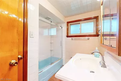 523 Juanita Street, Steubenville, OH 43952 - Photo 25