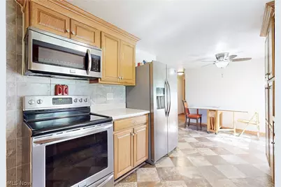 523 Juanita Street, Steubenville, OH 43952 - Photo 13
