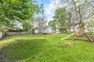244 Keenan Ave, Cuyahoga Falls, OH 44221 - Photo 17