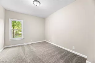 244 Keenan Ave, Cuyahoga Falls, OH 44221 - Photo 13