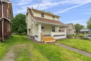 329 Girard Ave NE, Canton, OH 44704 - Photo 3