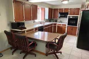 7470 Gayview St, Louisville, OH 44641 - Photo 13