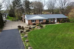 7470 Gayview St, Louisville, OH 44641 - Photo 3